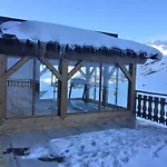 Les Du Thorens Appart hôtel