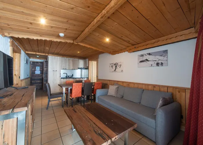 Les Du Thorens Aparthotel 4*