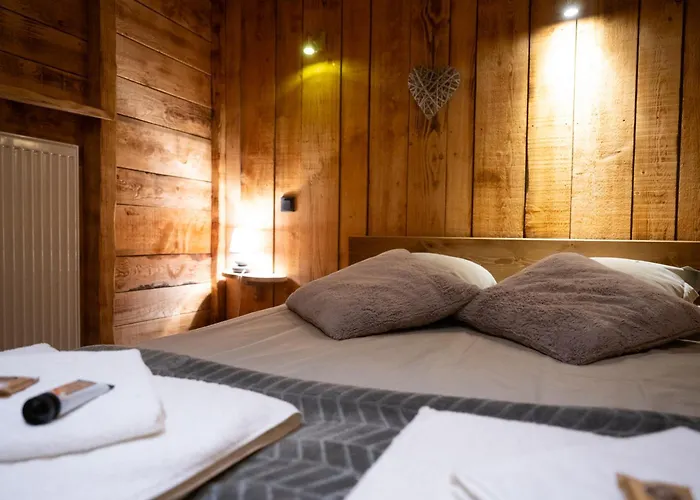 Les Du Thorens Aparthotel 4*